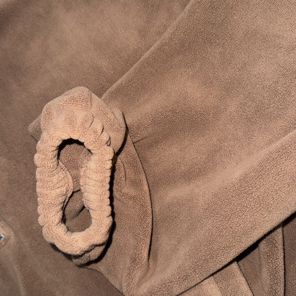 Crop Sweater - Picture 6 of 7